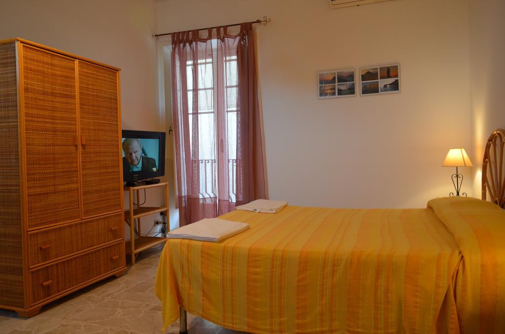 Case Vacanze Arcobaleno Lipari  Exterior photo